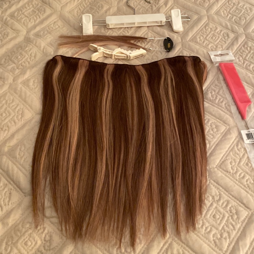 this is brand new Hidden Crown Vclip hair volumizer